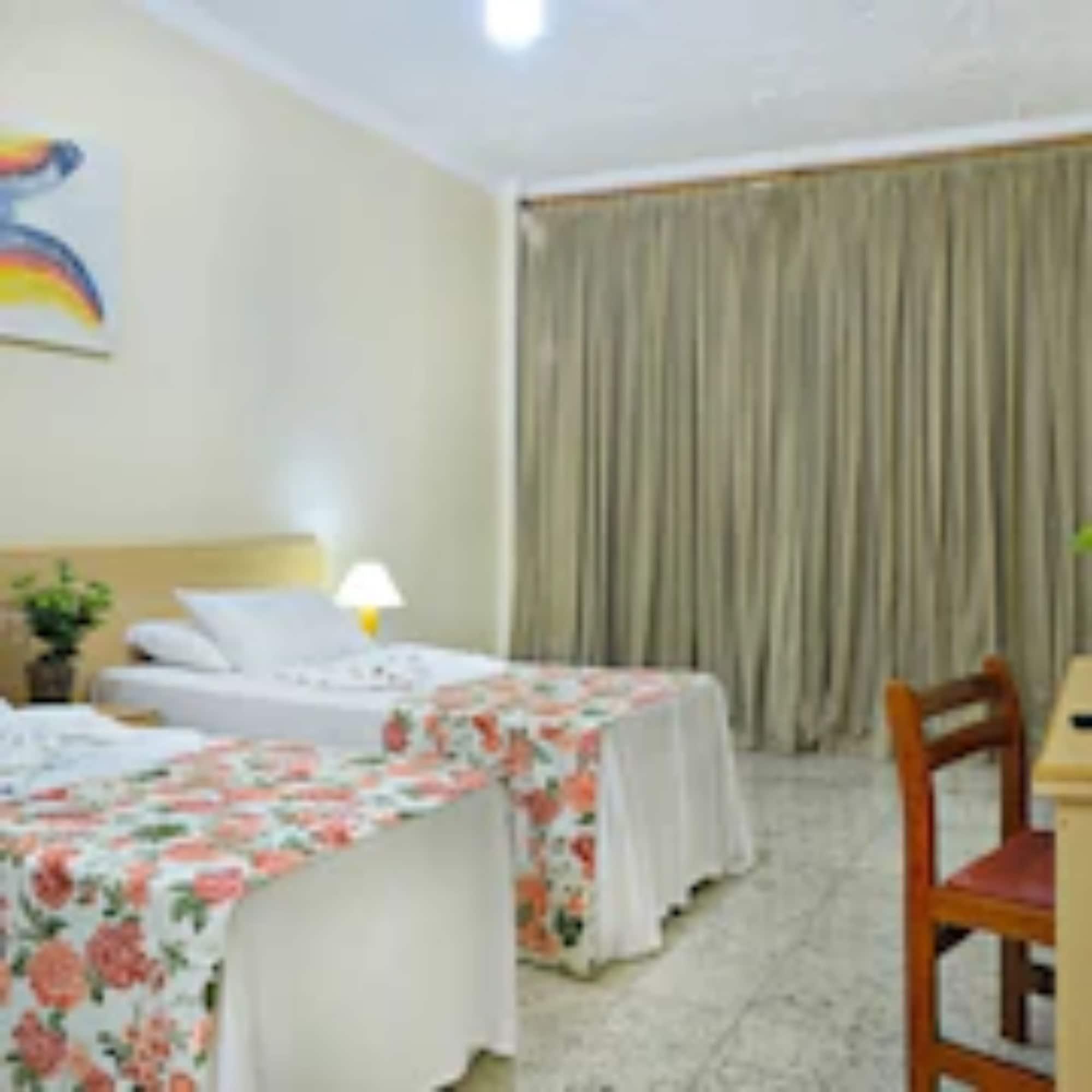 Hotel Dan Inn Barretos By Nacional Inn Exterior foto