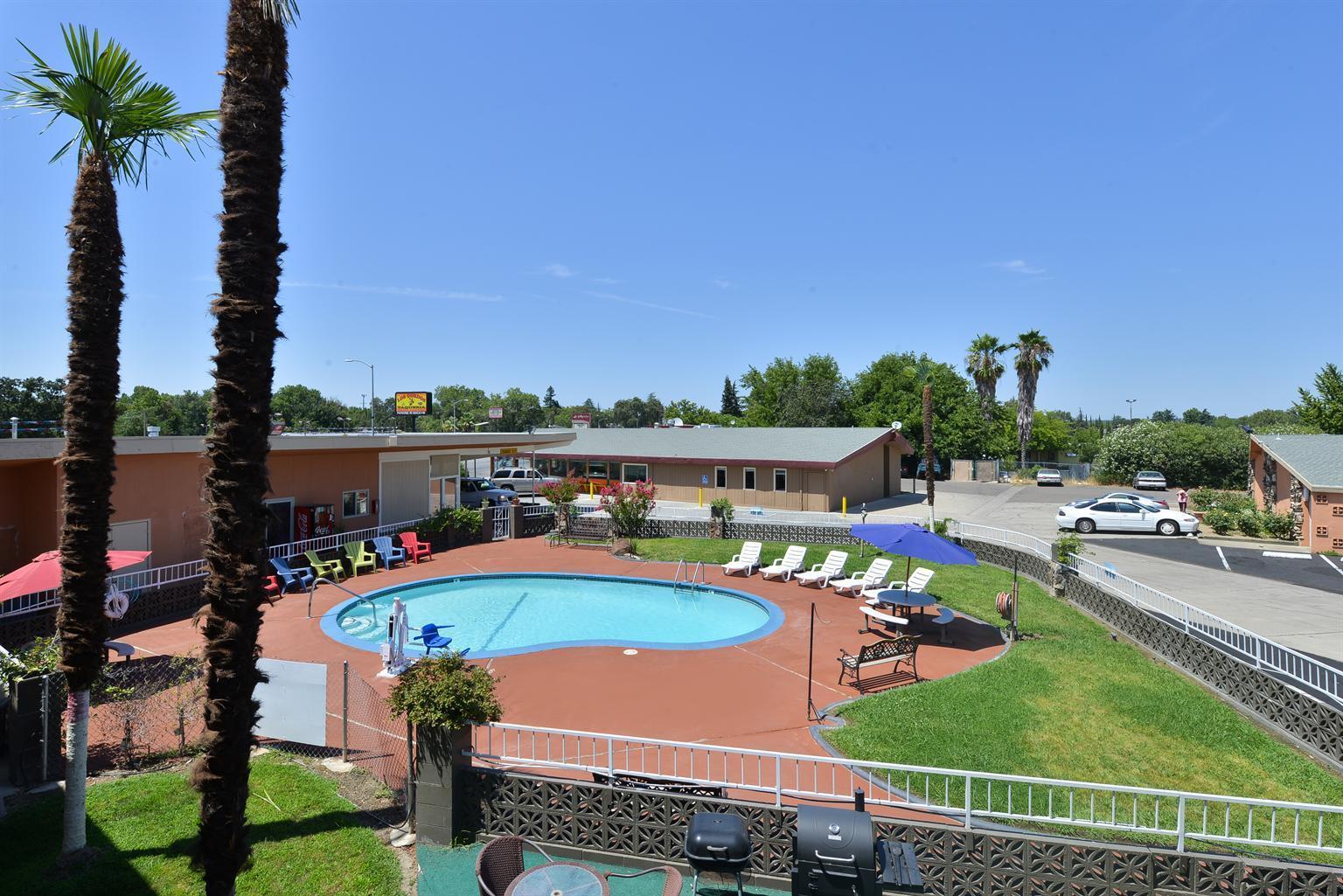 Hotel Dan Inn Barretos By Nacional Inn Exterior foto