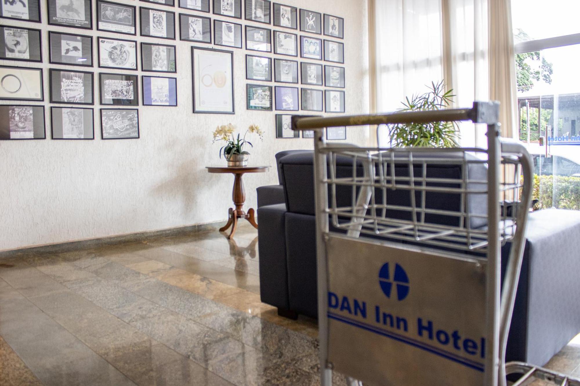 Hotel Dan Inn Barretos By Nacional Inn Exterior foto